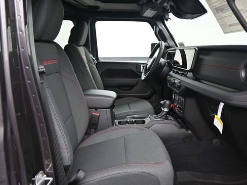 New 2026 Jeep Wrangler Unlimited Rubicon AWD/4WD image 21