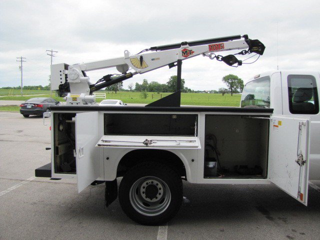 Used 2013 Ford F550 4x4 SuperCab Super Duty w/ Payload Upgrade Pkg image 14