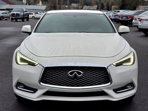 Used 2017 INFINITI Q60 3.0t w/ Premium Plus Package 3.0T image 2