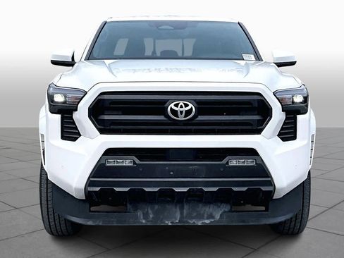 Used 2024 Toyota Tacoma SR5 image 3