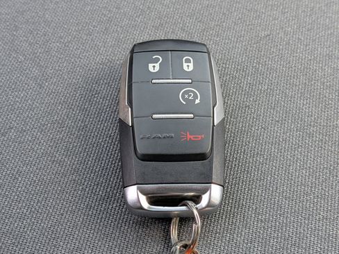 Used 2022 RAM 2500 Big Horn w/ Cold Weather Group image 33