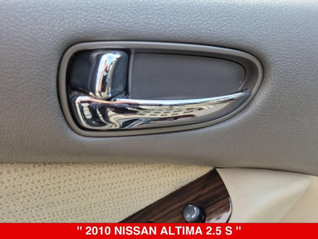 Used 2010 Nissan Altima 2.5 S w/ Convenience Pkg FWD image 12