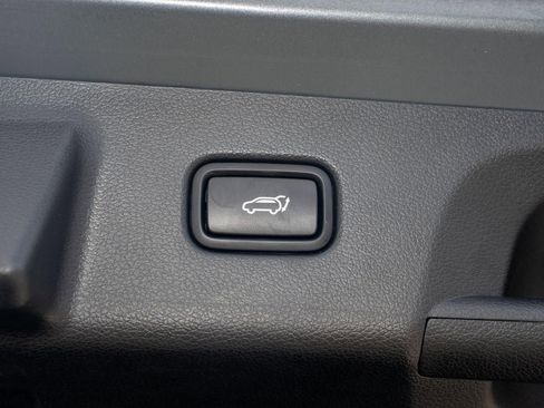Used 2025 Hyundai Palisade SEL FWD image 12