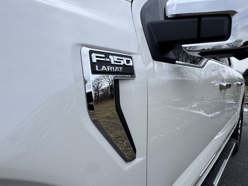 Used 2025 Ford F150 Lariat w/ Equipment Group 501A Mid image 50