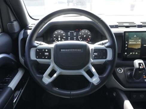 Used 2024 Land Rover Defender 110 SE AWD/4WD image 10