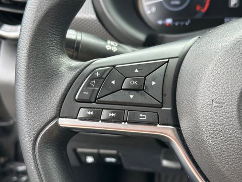 Used 2024 Nissan Kicks SV image 25