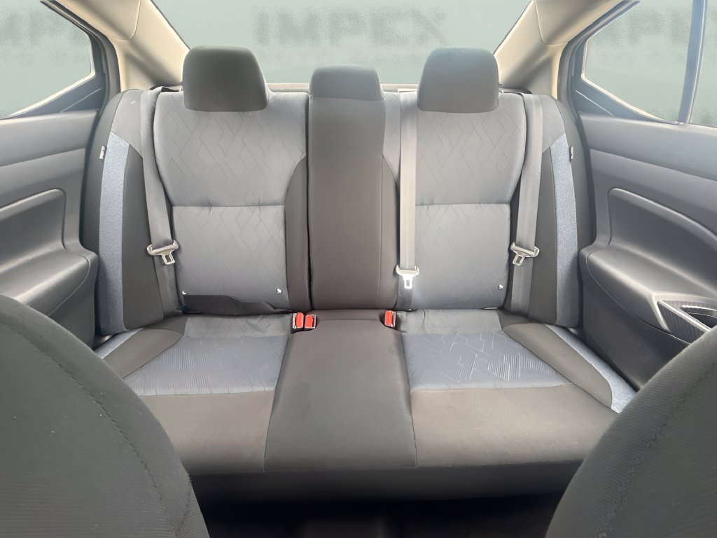 Used 2025 Nissan Versa SV FWD image 10