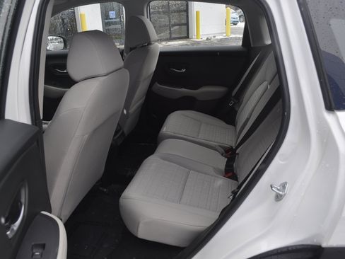 Certified 2025 Honda HR-V LX image 12