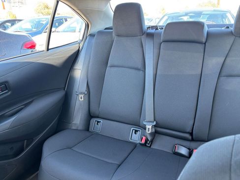 Used 2025 Toyota Corolla LE image 37