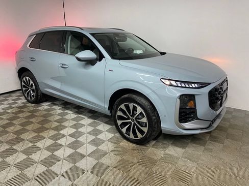 New 2026 Audi Q3 quattro 2.0T AWD/4WD image 2