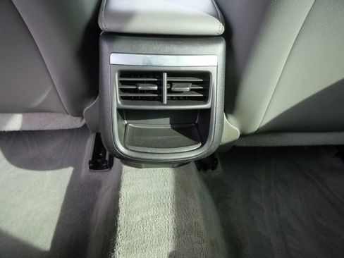 Used 2015 Chevrolet Impala LT w/ Convenience Package image 16