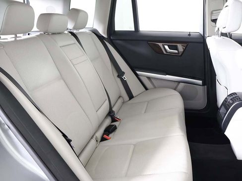 Used 2014 Mercedes-Benz GLK 350 4MATIC image 34