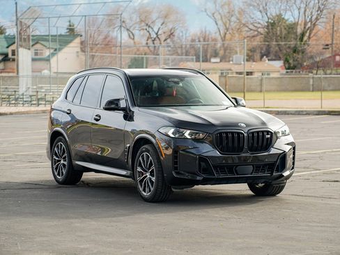 Used 2024 BMW X5 M60i image 3
