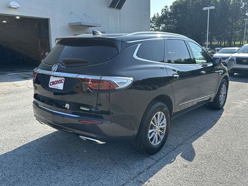 Used 2024 Buick Enclave Premium image 5