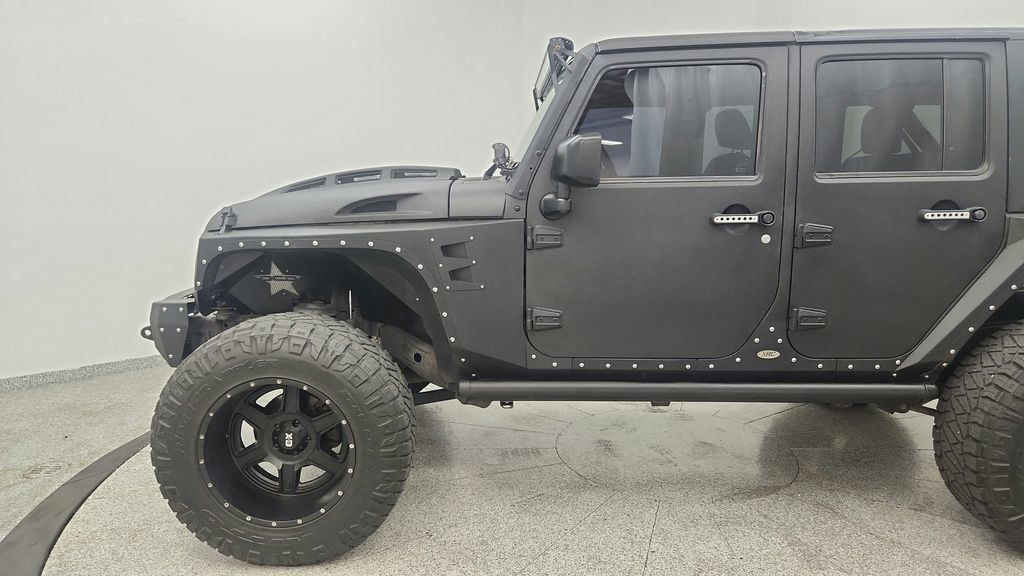 Used 2017 Jeep Wrangler Unlimited Sport w/ Quick Order Package 24S AWD/4WD image 12