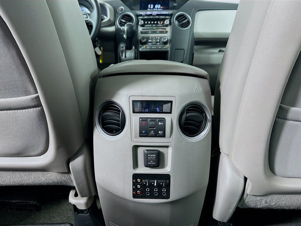 Used 2015 Honda Pilot Touring image 27