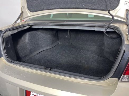 Used 2011 Chevrolet Impala LT w/ Luxury Edition Package image 17