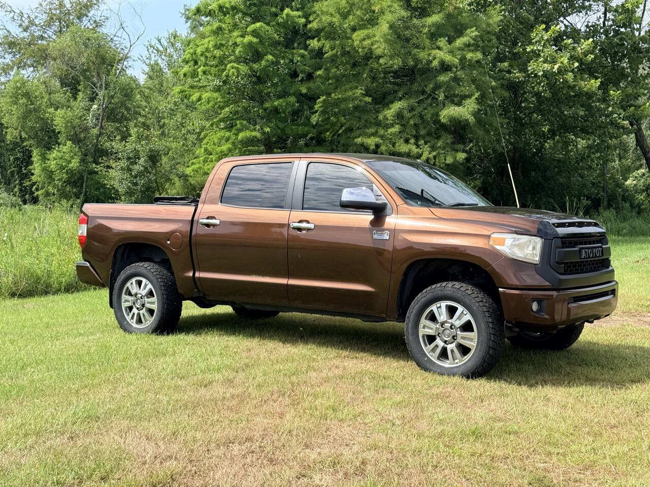 Used 2017 Toyota Tundra 1794 Edition AWD/4WD image 7