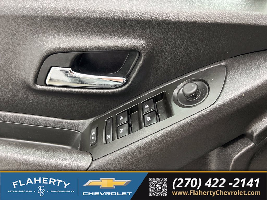 Used 2020 Chevrolet Trax LS w/ Tint and Cruise Package FWD image 20