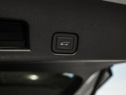 New 2026 Buick Enclave Sport Touring w/ Power Package image 10