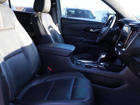 Used 2023 Chevrolet Traverse RS image 15