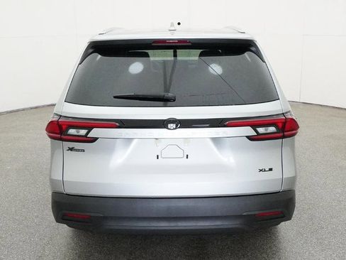 New 2026 Toyota Grand Highlander FWD image 15