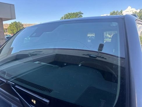 Used 2021 Toyota 4Runner SR5 Premium w/ Moonroof Package AWD/4WD image 4