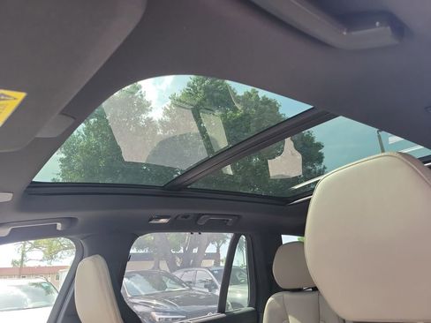 New 2026 Volvo XC90 T8 Ultra w/ Protection Package Premier AWD/4WD image 8
