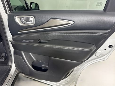 Used 2019 INFINITI QX60 Luxe image 28