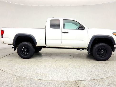 Used 2019 Toyota Tacoma SR w/ SX Package image 4