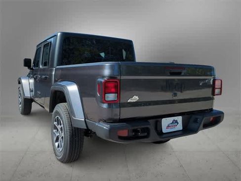 New 2025 Jeep Gladiator Sport image 6