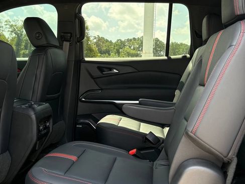 Used 2024 Chevrolet Traverse RS w/ LPO, Floor Liner Package FWD image 16