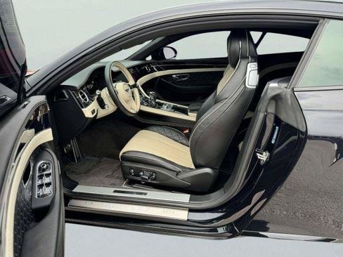 Used 2020 Bentley Continental GT AWD/4WD image 18