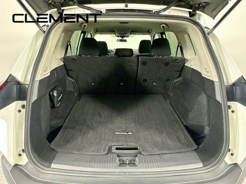 Used 2023 Nissan Rogue S AWD/4WD image 11