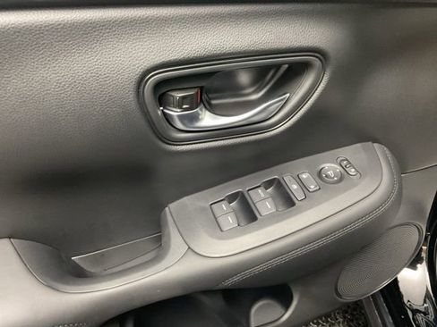 New 2026 Honda HR-V LX image 10