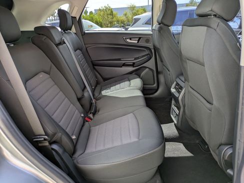 Used 2022 Ford Edge SE w/ Black Appearance Package AWD/4WD image 26