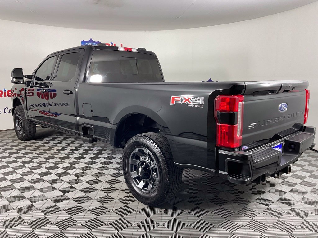 Used 2023 Ford F350 Lariat w/ Lariat Ultimate Package AWD/4WD image 5