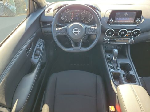 Used 2025 Nissan Sentra S FWD image 11