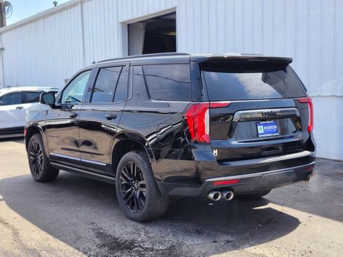 Used 2023 GMC Yukon Denali Ultimate AWD/4WD image 3