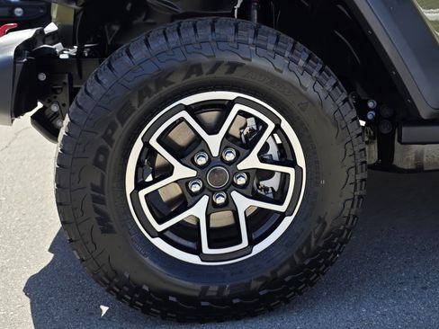 New 2026 Jeep Gladiator Rubicon AWD/4WD image 9