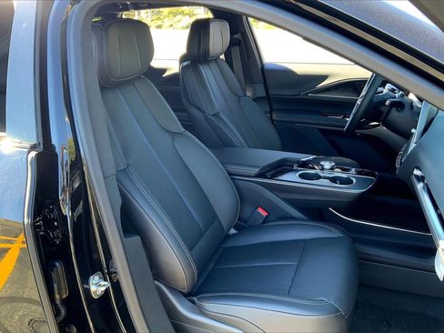 New 2026 Cadillac Lyriq Luxury image 33