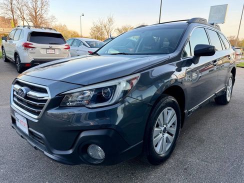 Used 2018 Subaru Outback 2.5i Premium AWD/4WD image 8