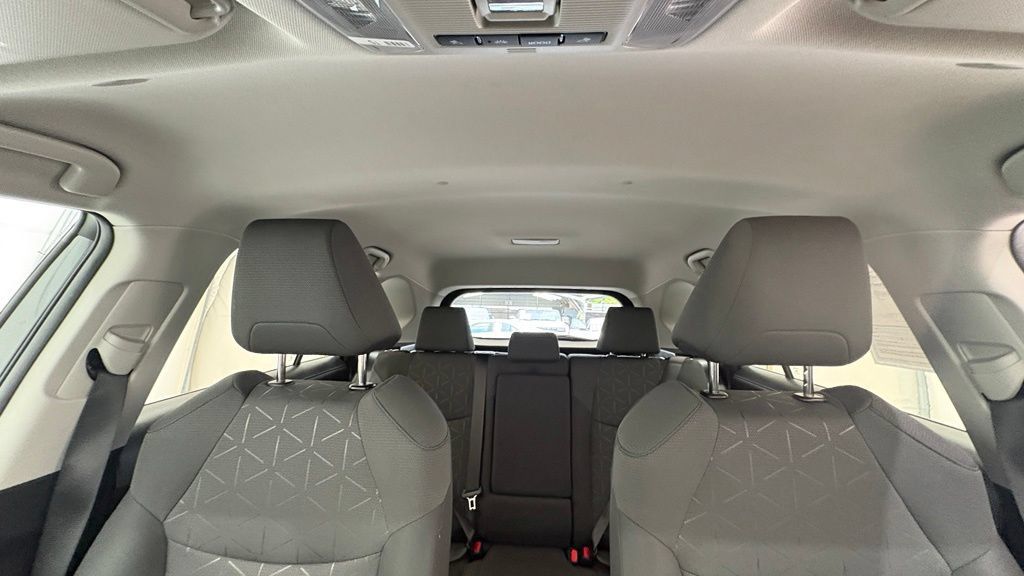 Used 2024 Toyota RAV4 XLE FWD image 29