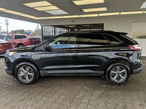 Used 2023 Ford Edge SEL w/ Sport Appearance Package image 9
