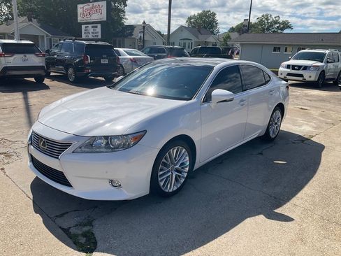 Used 2015 Lexus ES 350 w/ Ultra Luxury Package FWD image 7