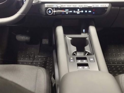 Certified 2025 Hyundai Ioniq 6 SE image 35