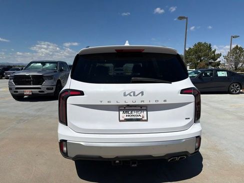 Used 2024 Kia Telluride SX w/ Towing Package AWD/4WD image 5