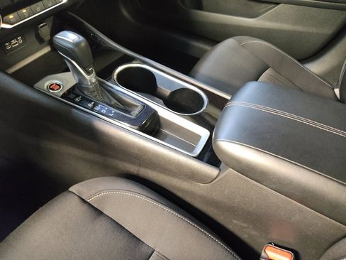 Used 2024 Nissan Altima 2.5 SV image 26