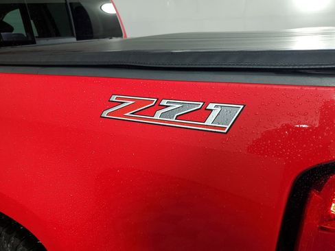 Used 2020 Chevrolet Colorado Z71 image 32