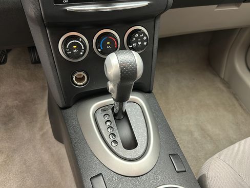 Used 2014 Nissan Rogue S AWD/4WD image 18